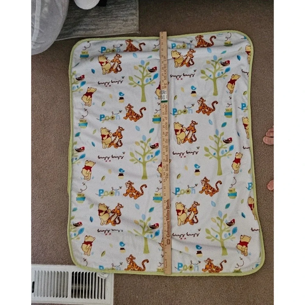 Disney Winnie the Pooh Tigger Baby Blanket White Green Fleece 30x40 RN 99584